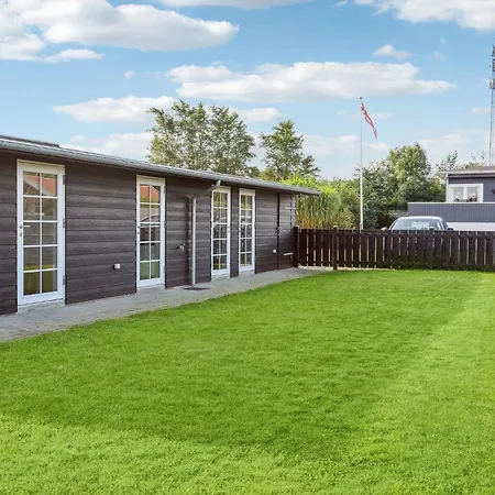 Holiday home Stunning In With House Sea View